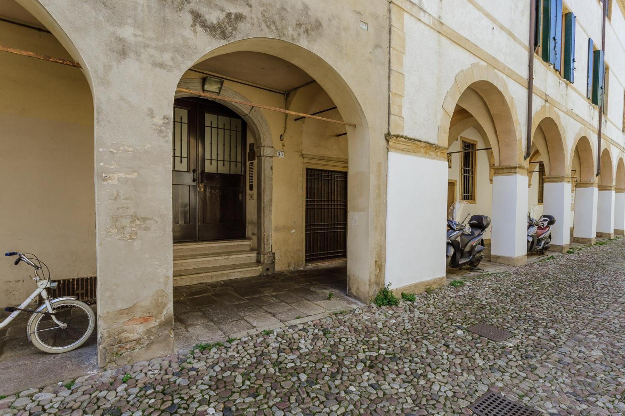Yourbanflat Clock Tower Padua Exterior foto