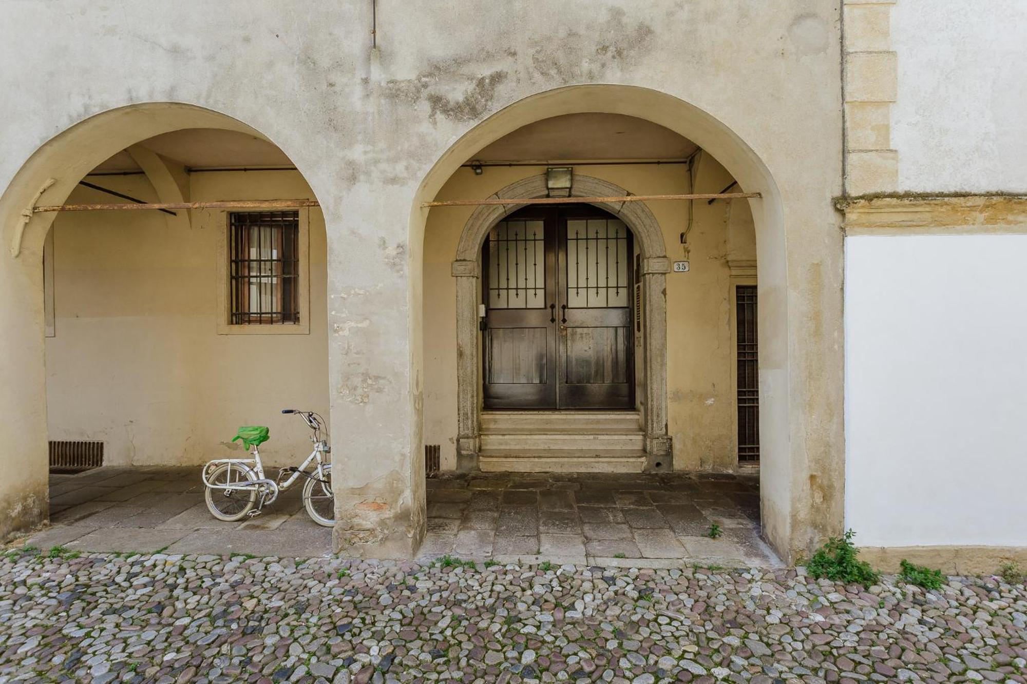Yourbanflat Clock Tower Padua Exterior foto
